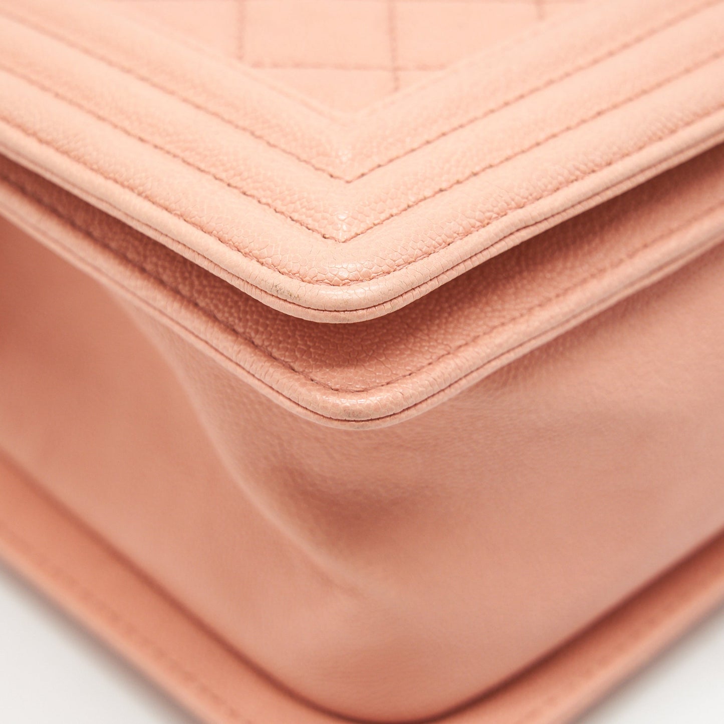 CHANEL MEDIUM BOY CHANEL BAG CAVIAR PINK