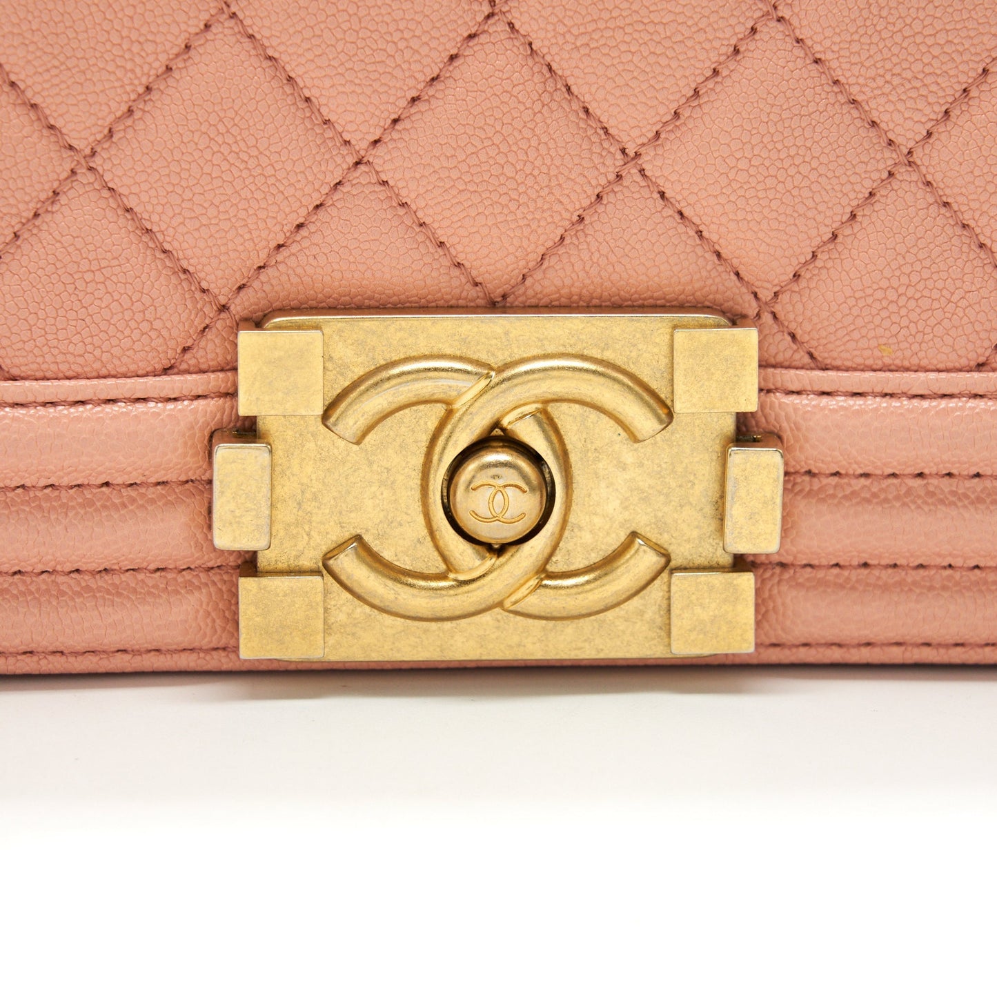 CHANEL MEDIUM BOY CHANEL BAG CAVIAR PINK