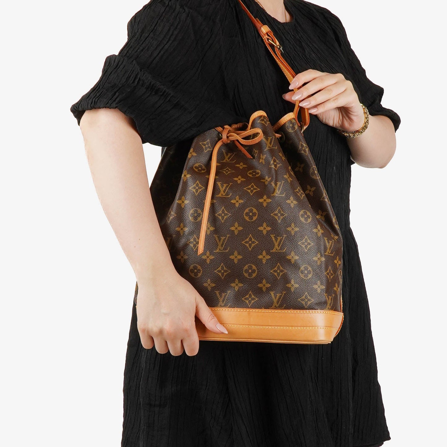 Louis Vuitton Noe GM Monogram Canvas Shoulder Bag