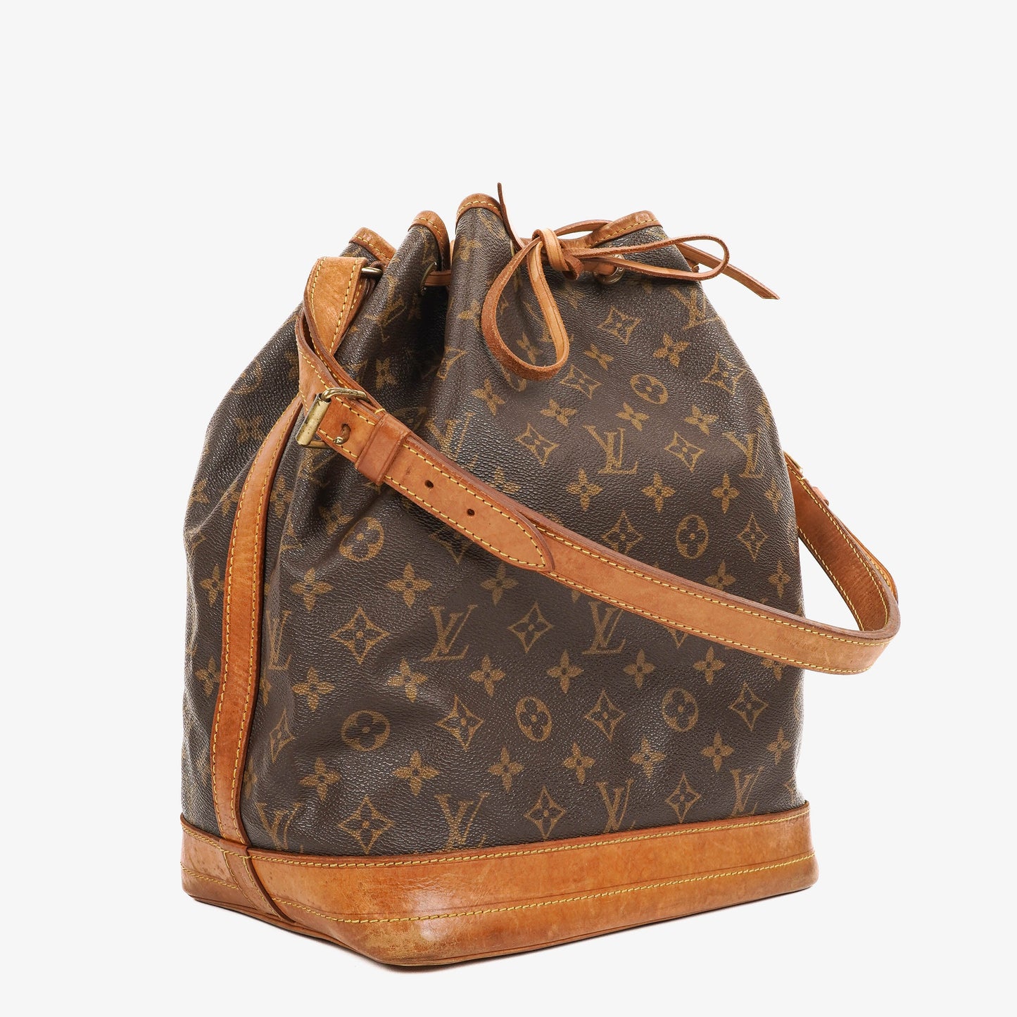 Louis Vuitton Noe Grande GM Monogram Canvas Shoulder Bag