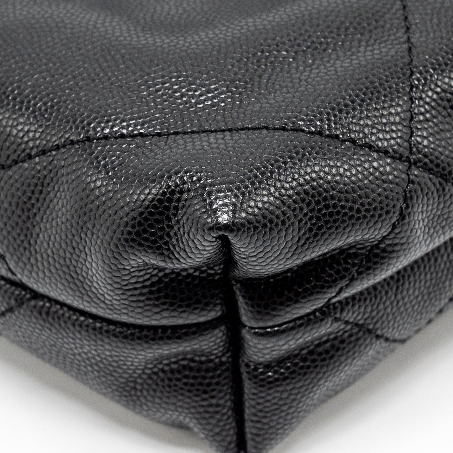 Chanel Mini 22 Bag Caviar Black  (Microchip)