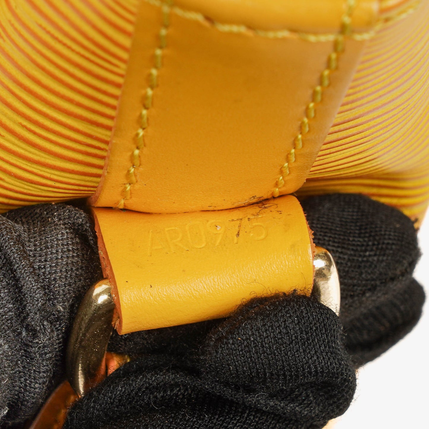 Louis Vuitton Noe Grande GM Yellow EPI Leather Shoulder Bag