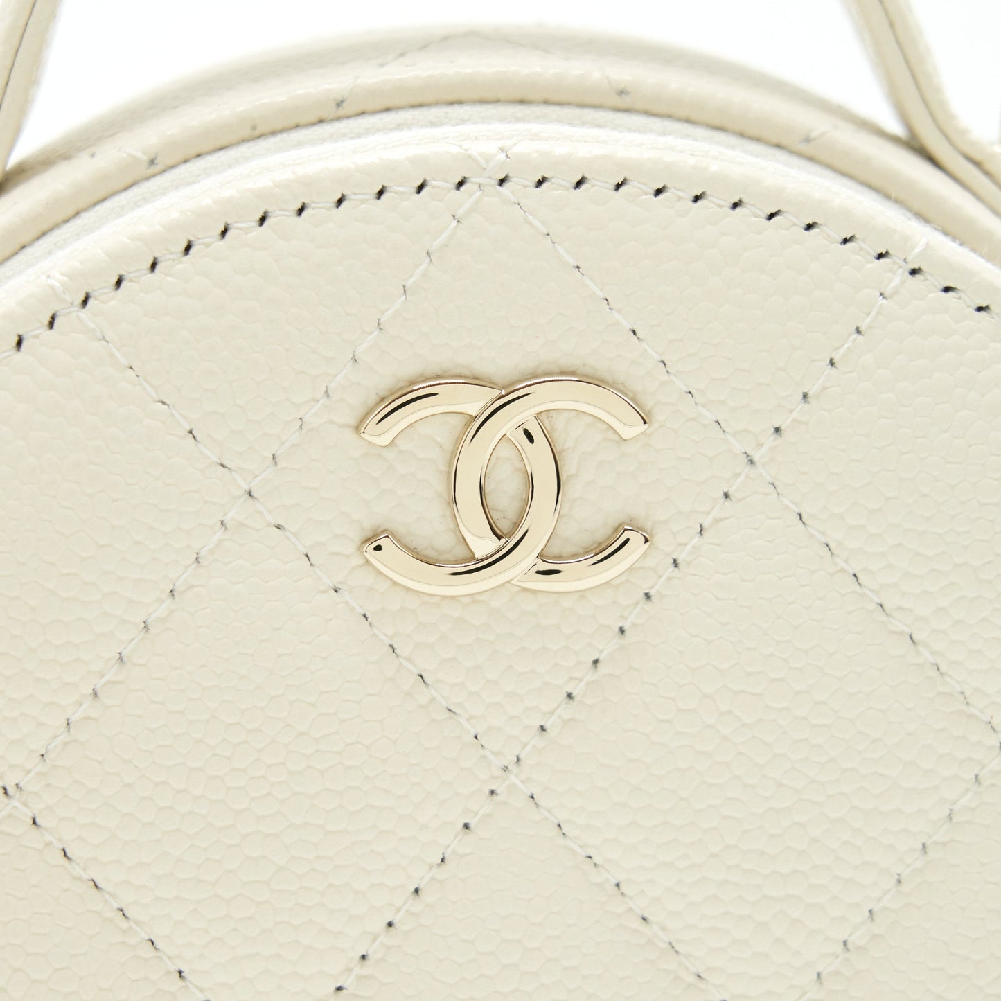 Chanel clutch with chain Caviar white L