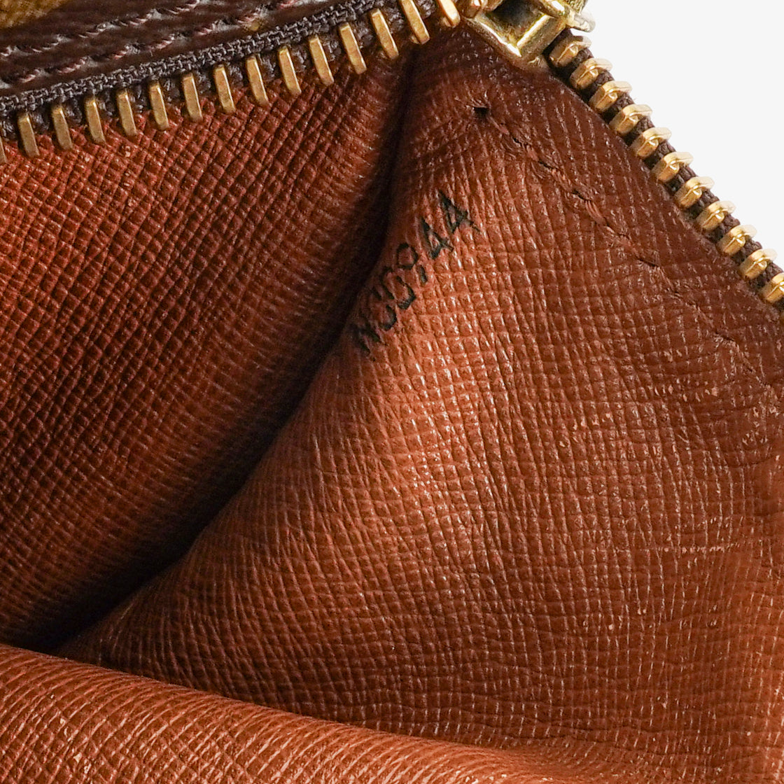 Louis Vuitton Papillon 30  Monogram Canvas Handbag With Mini Papillon Pochette