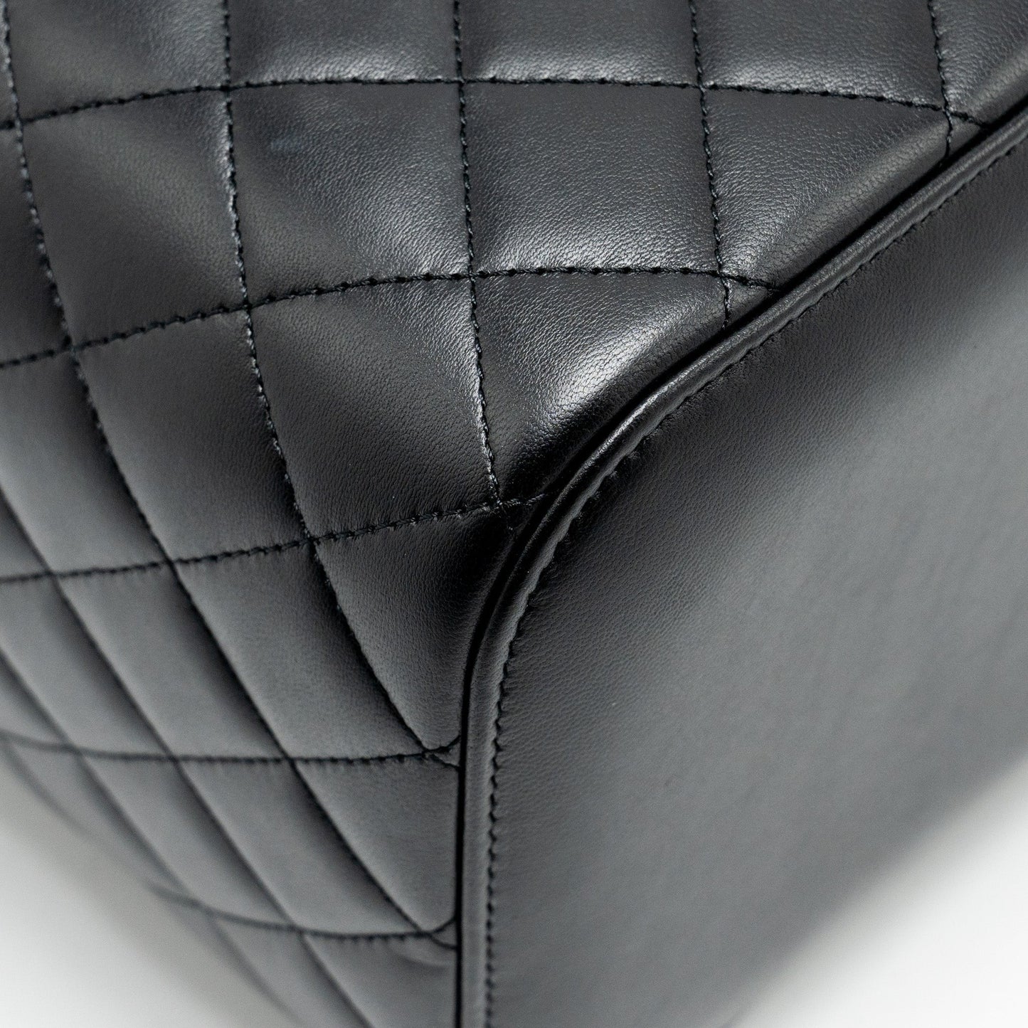 CHANEL Quilted Vanity Case Lambskin Black