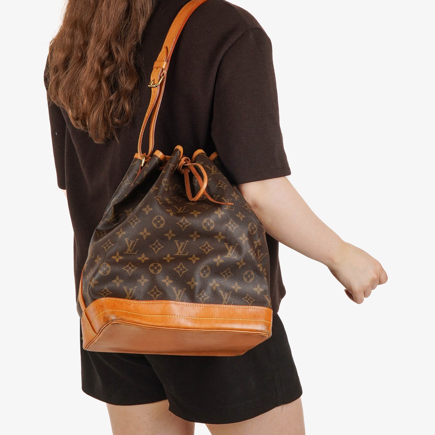 Louis Vuitton Noe Grande GM Monogram Canvas Shoulder Bag