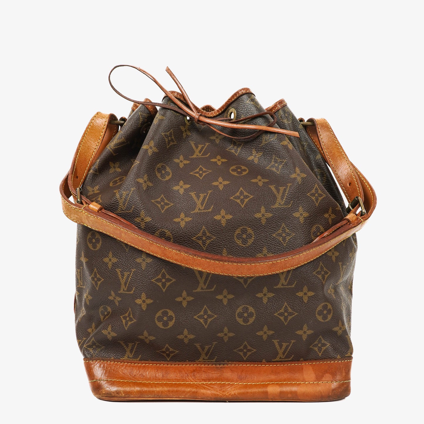 Louis Vuitton Noe Grande GM Monogram Canvas Shoulder Bag