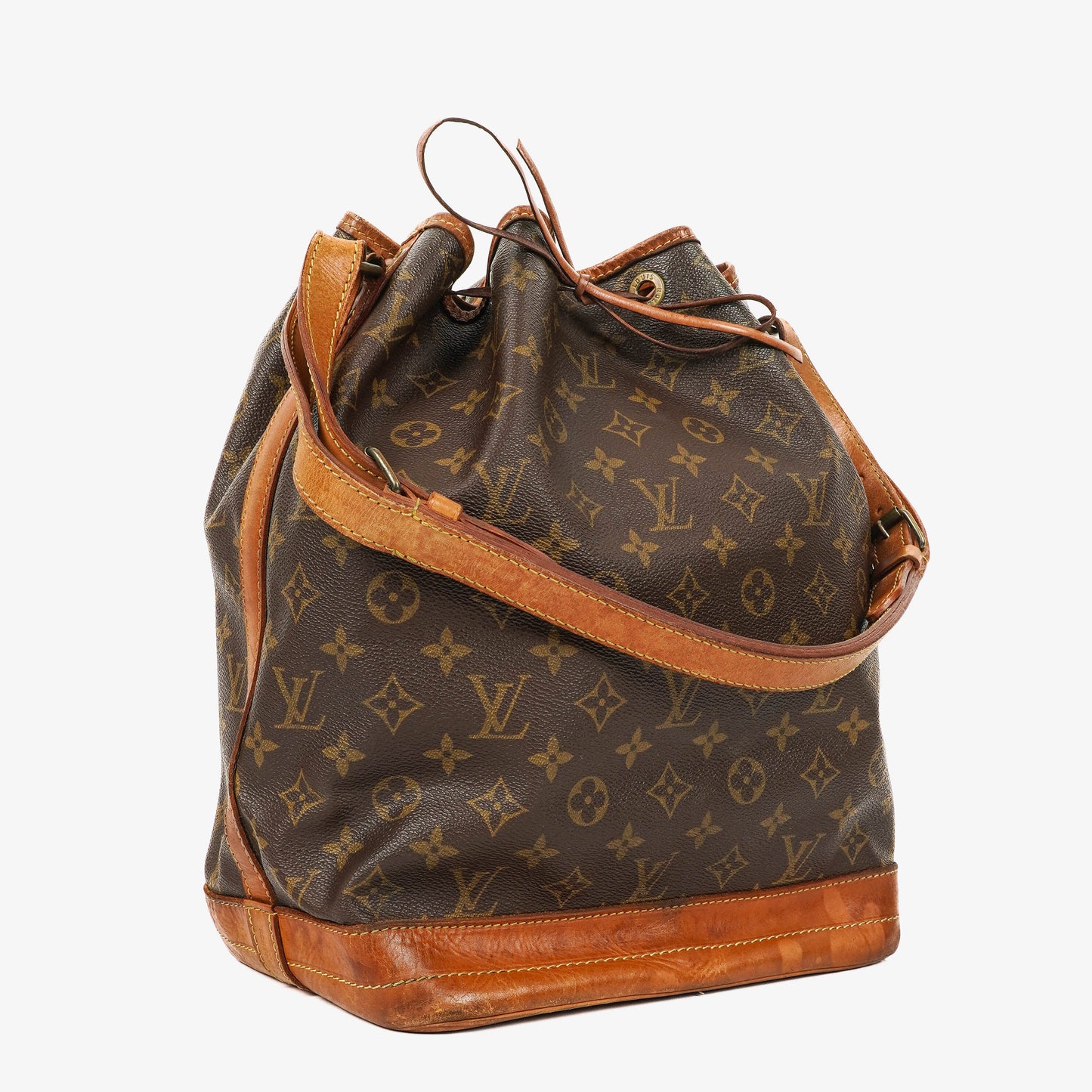Louis Vuitton Noe Grande GM Monogram Canvas Shoulder Bag