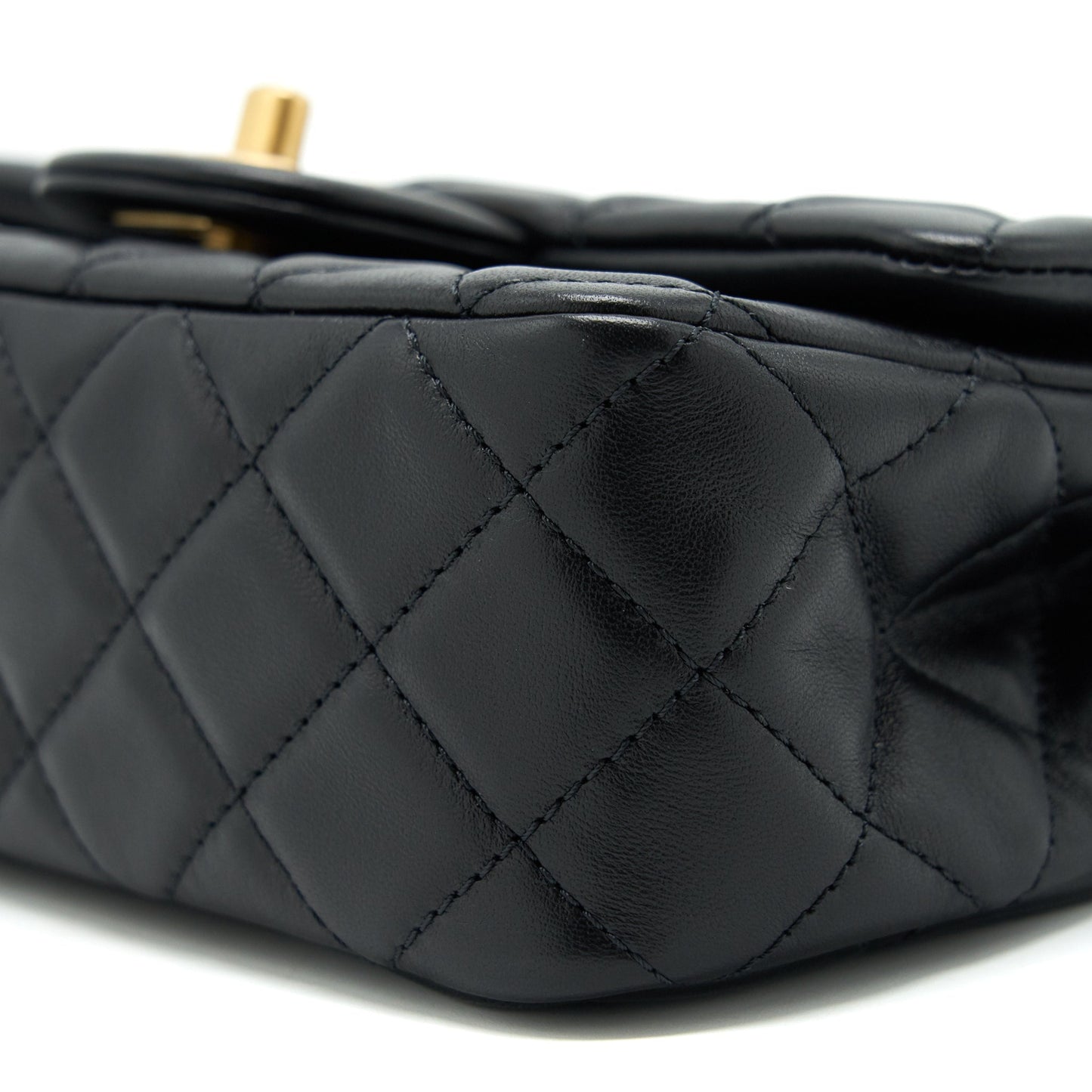 Chanel 22C pearl crush mini Rectangular Lambskin Black