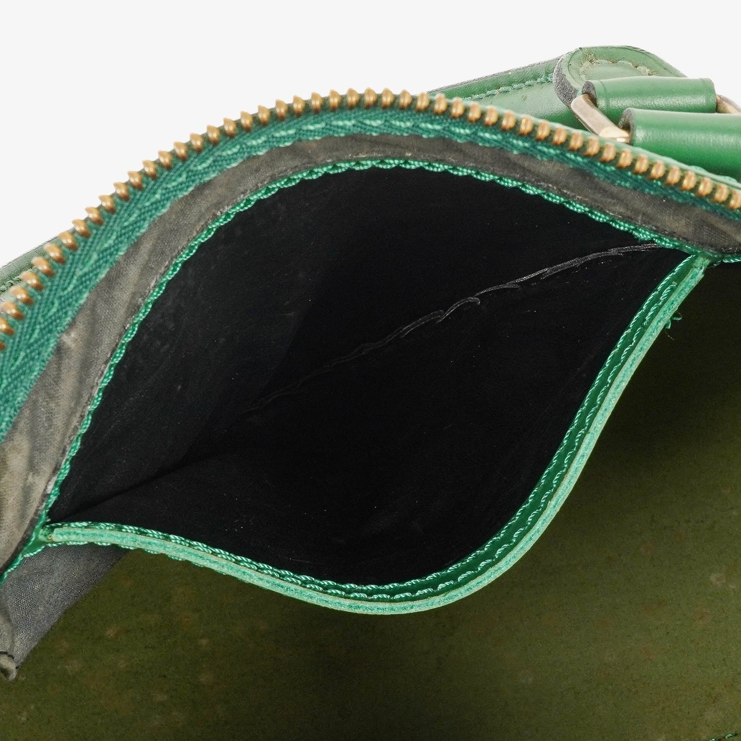 Louis Vuitton  30 Green EPI Leather Handbag