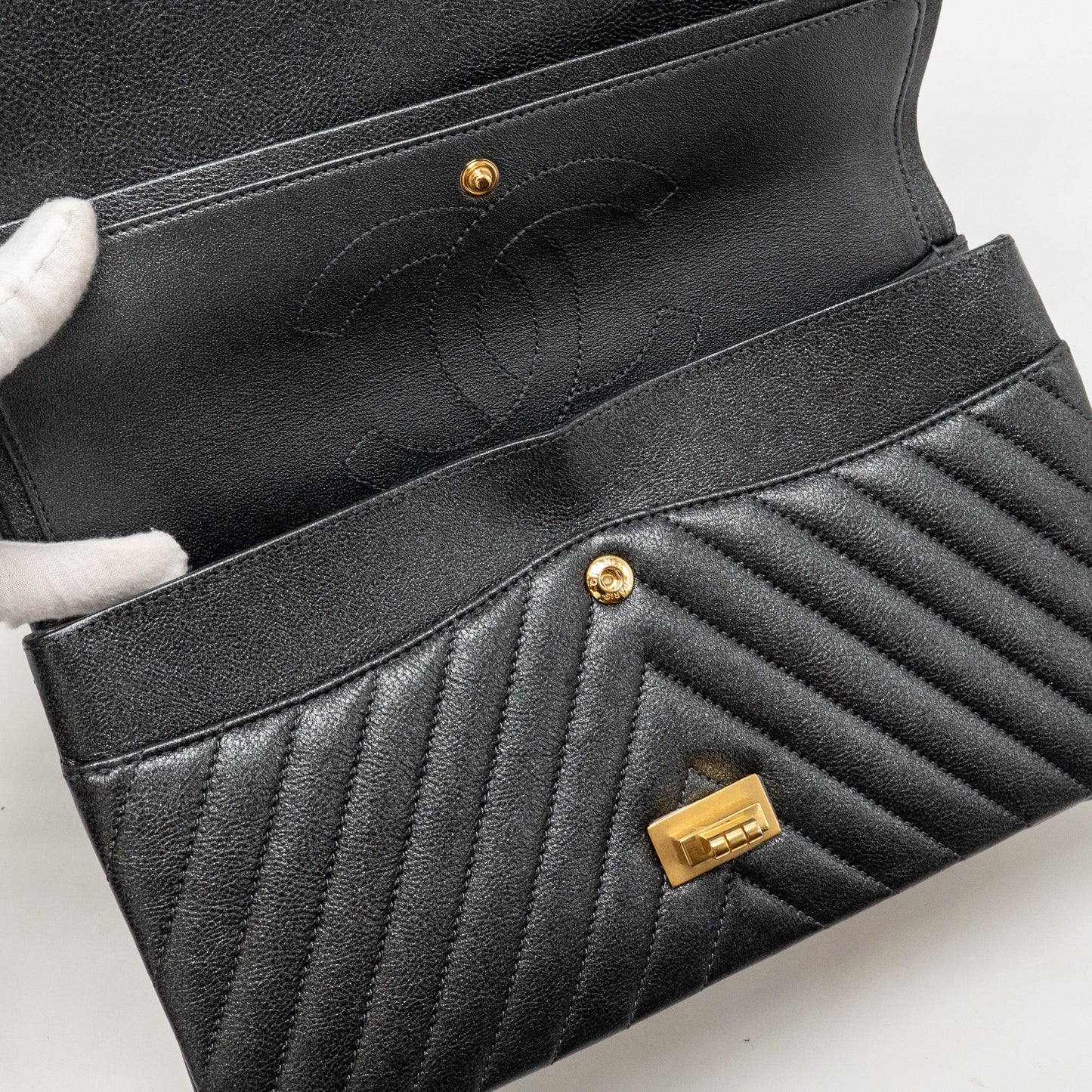 Chanel Large 2.55 226 Reissue Double Flap Bag Chevron Metallic Calfskin Charcoal