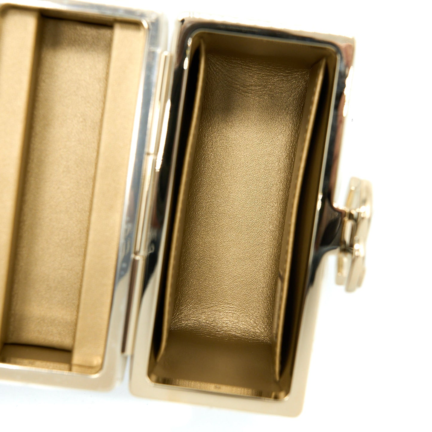 Chanel 22P Quilted Mini Box Vanity With Chain Lambskin White L