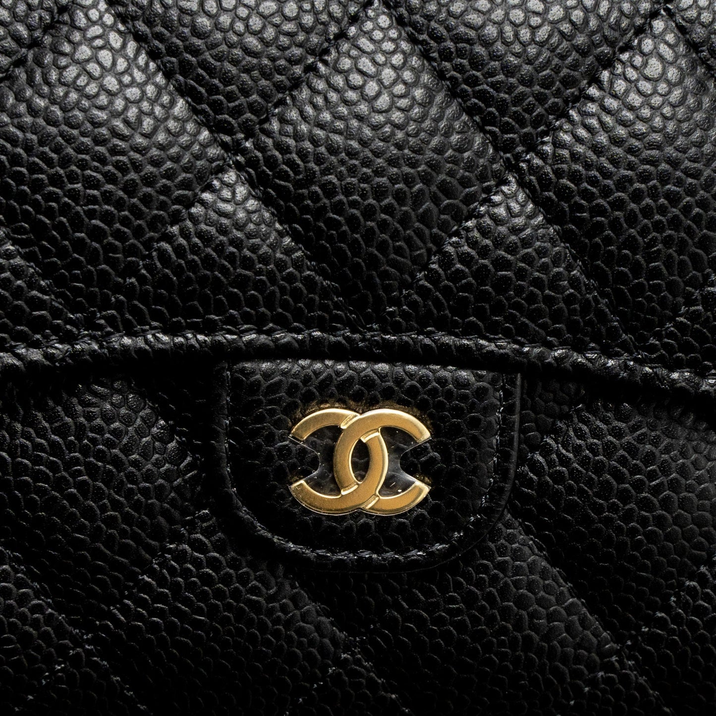 Chanel Classic Compact Wallet Caviar Black L (Microchip)