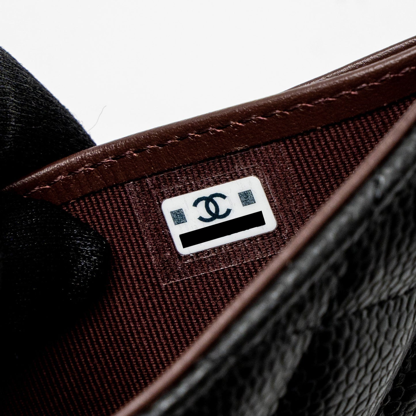 Chanel Classic Compact Wallet Caviar Black L (Microchip)