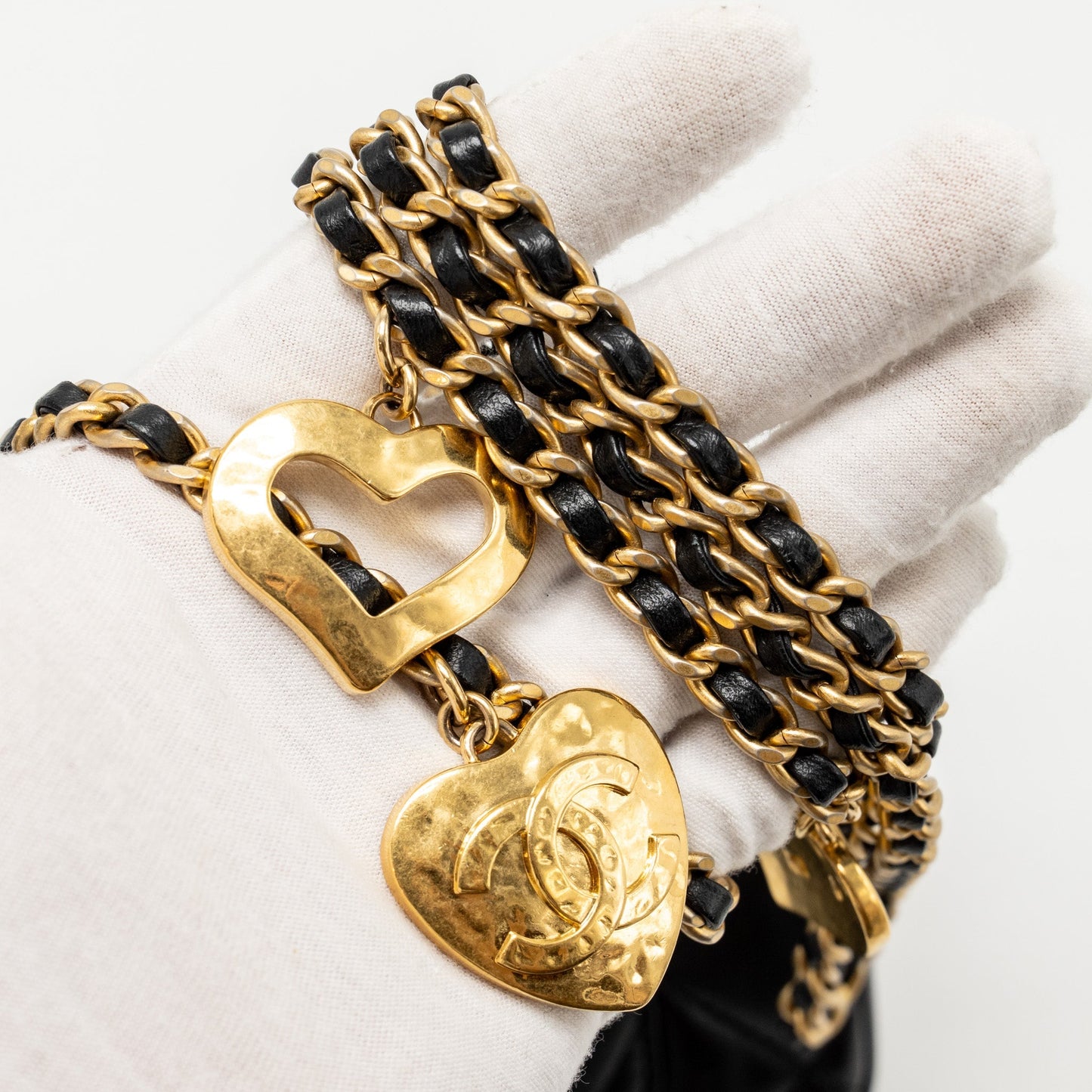 Chanel 22b Heart Chain Flap Bag Lambskin Black (microchip)