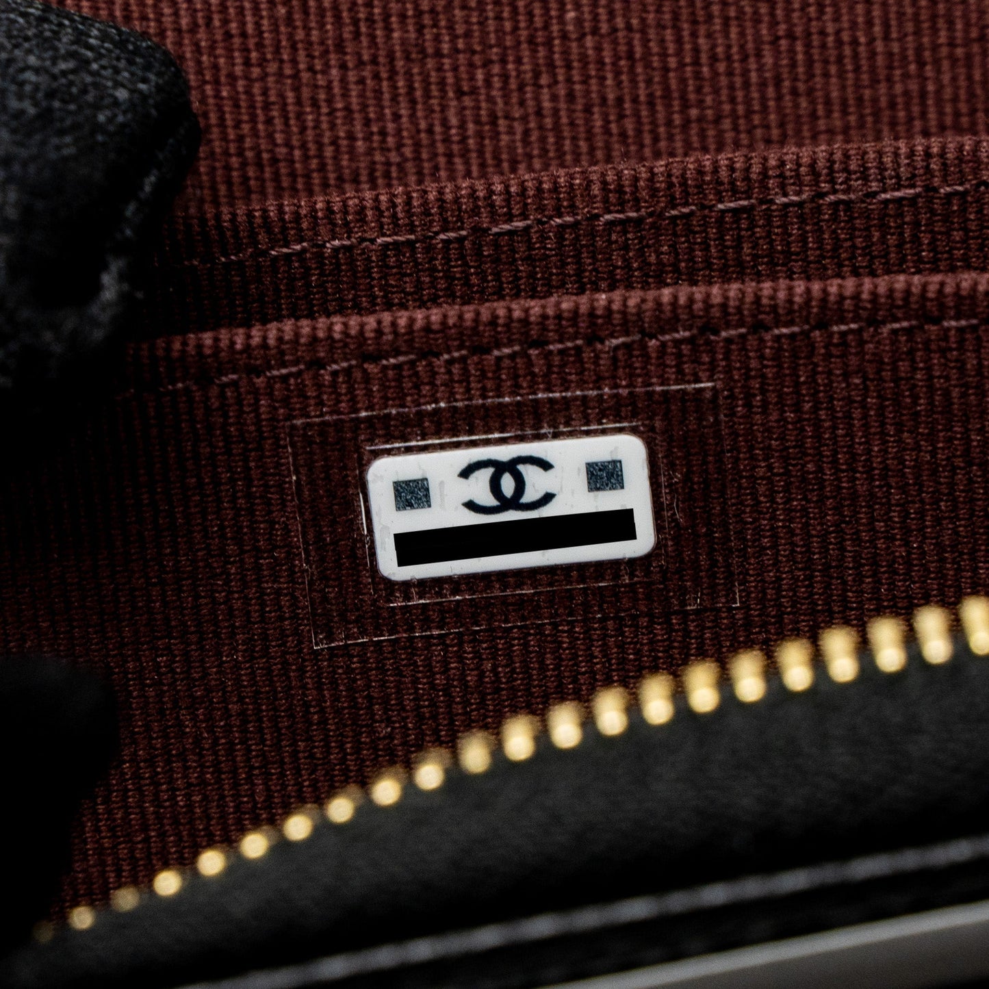 Chanel Zip Card Holder Caviar Black  (Microchip)
