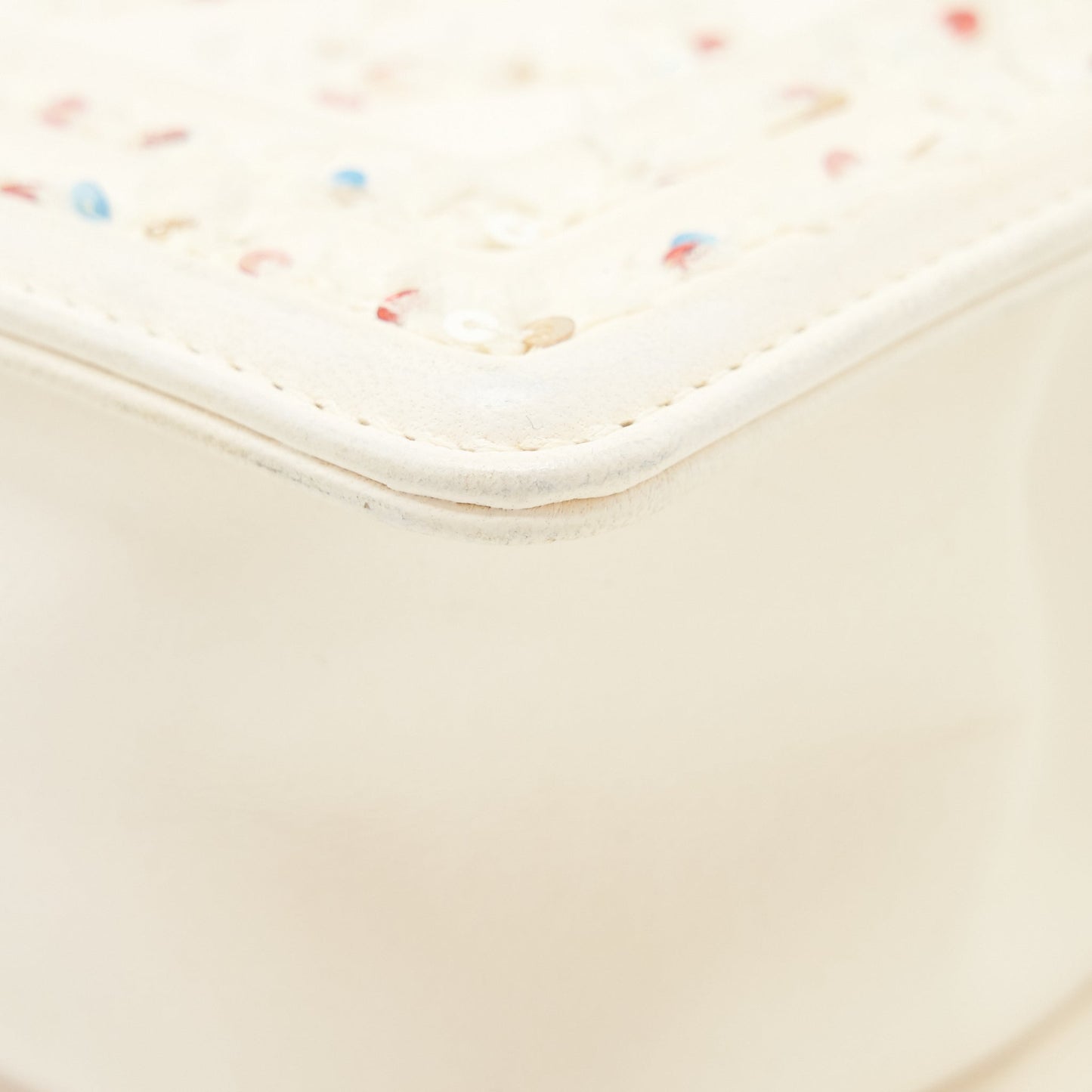 Chanel Small boy bag limited white