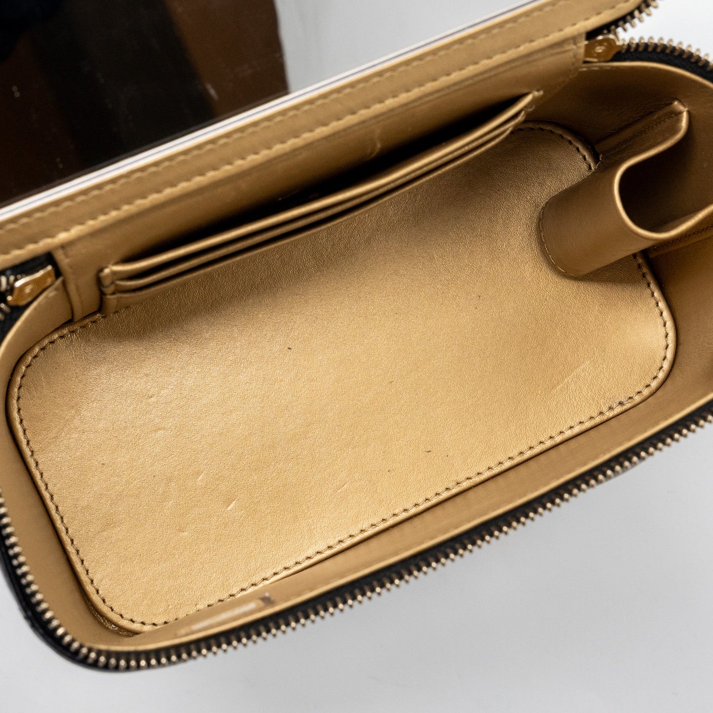 Chanel Pearl Crush Long Vanity Case Lambskin Black