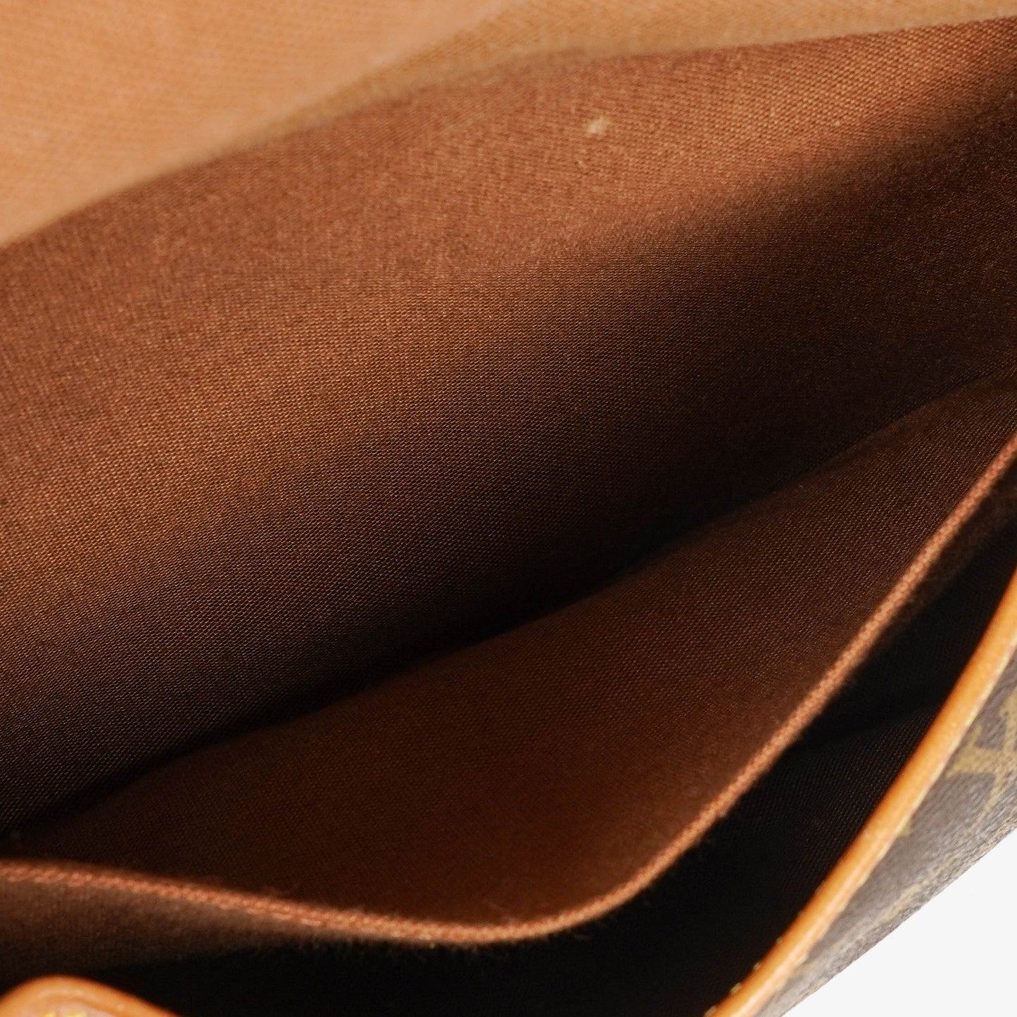 Louis Vuitton Saumur Monogram Canvas Shouder Bag