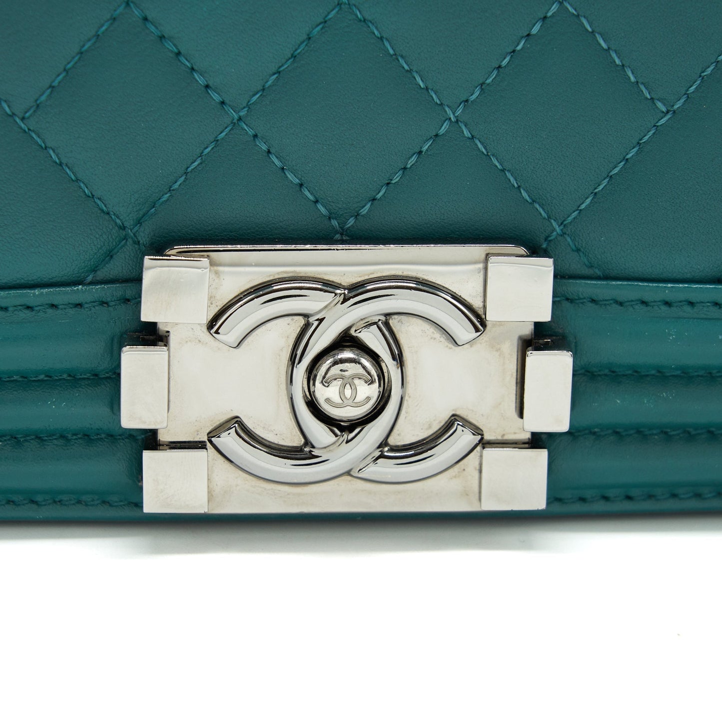 Chanel Medium Boy lambskin green