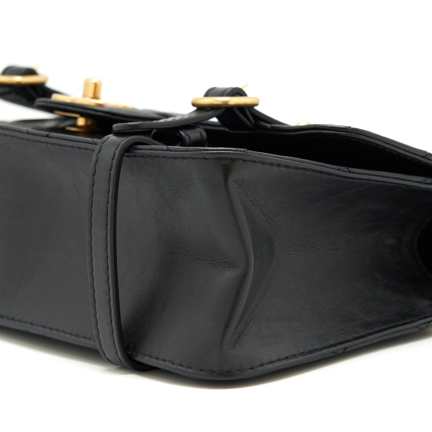 Chanel 21B Messenger Bag Calfskin Black