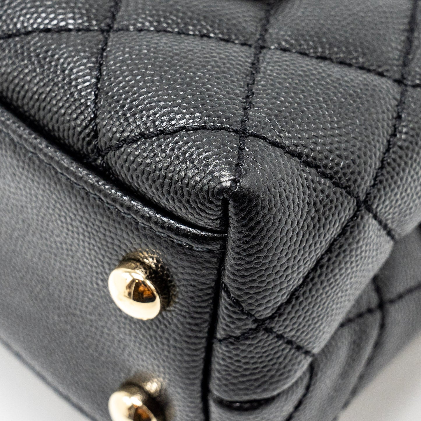 Chanel mini coco handle Caviar black L