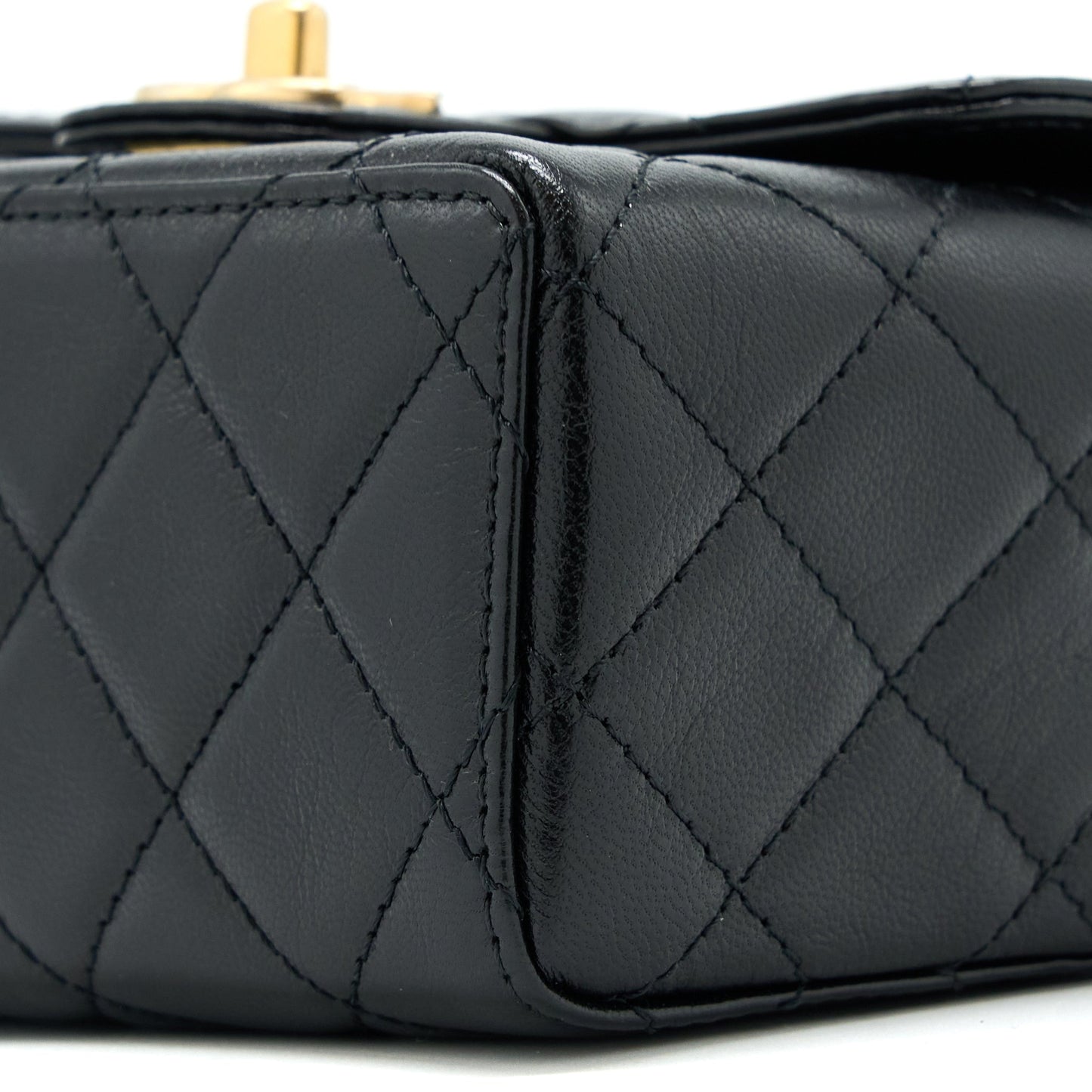 Chanel 22K Retro Classic New Mini Square Flap Bag Goatskin Black (Microchip)