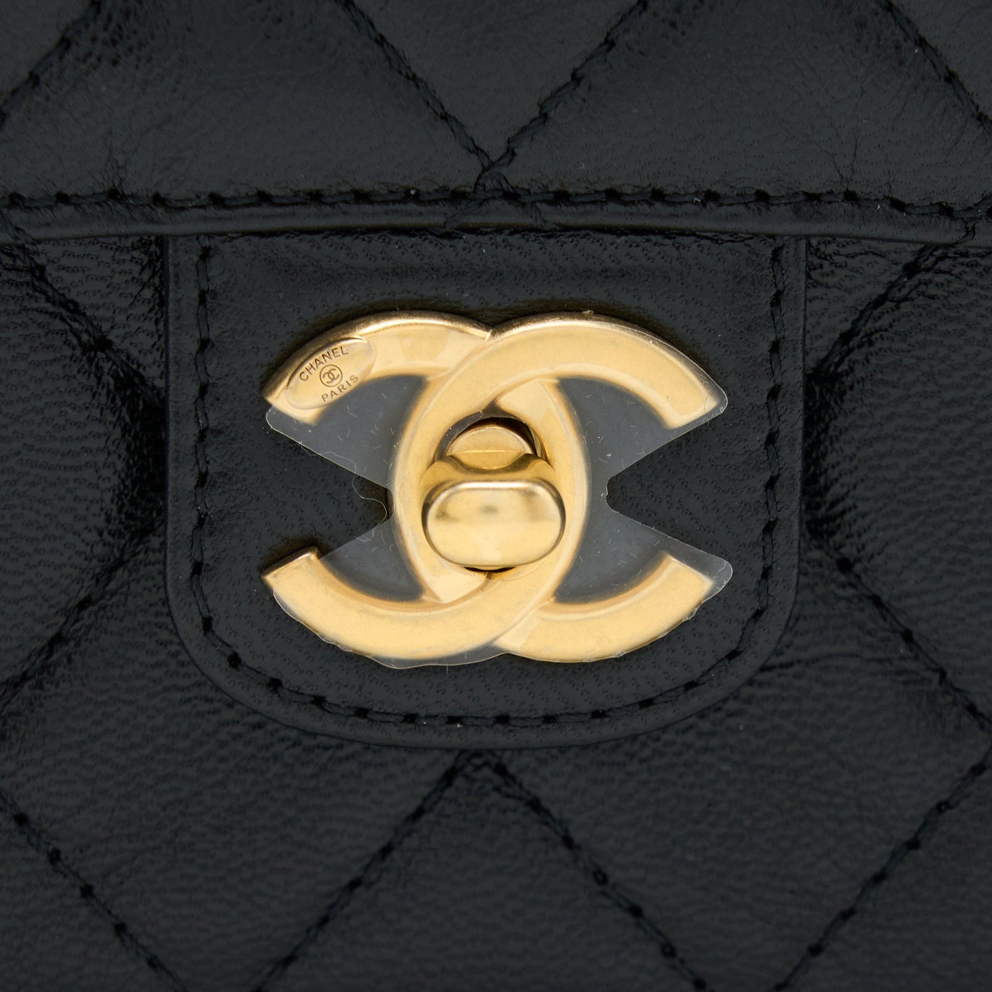 Chanel 22K Retro Classic New Mini Square Flap Bag Goatskin Black (Microchip)