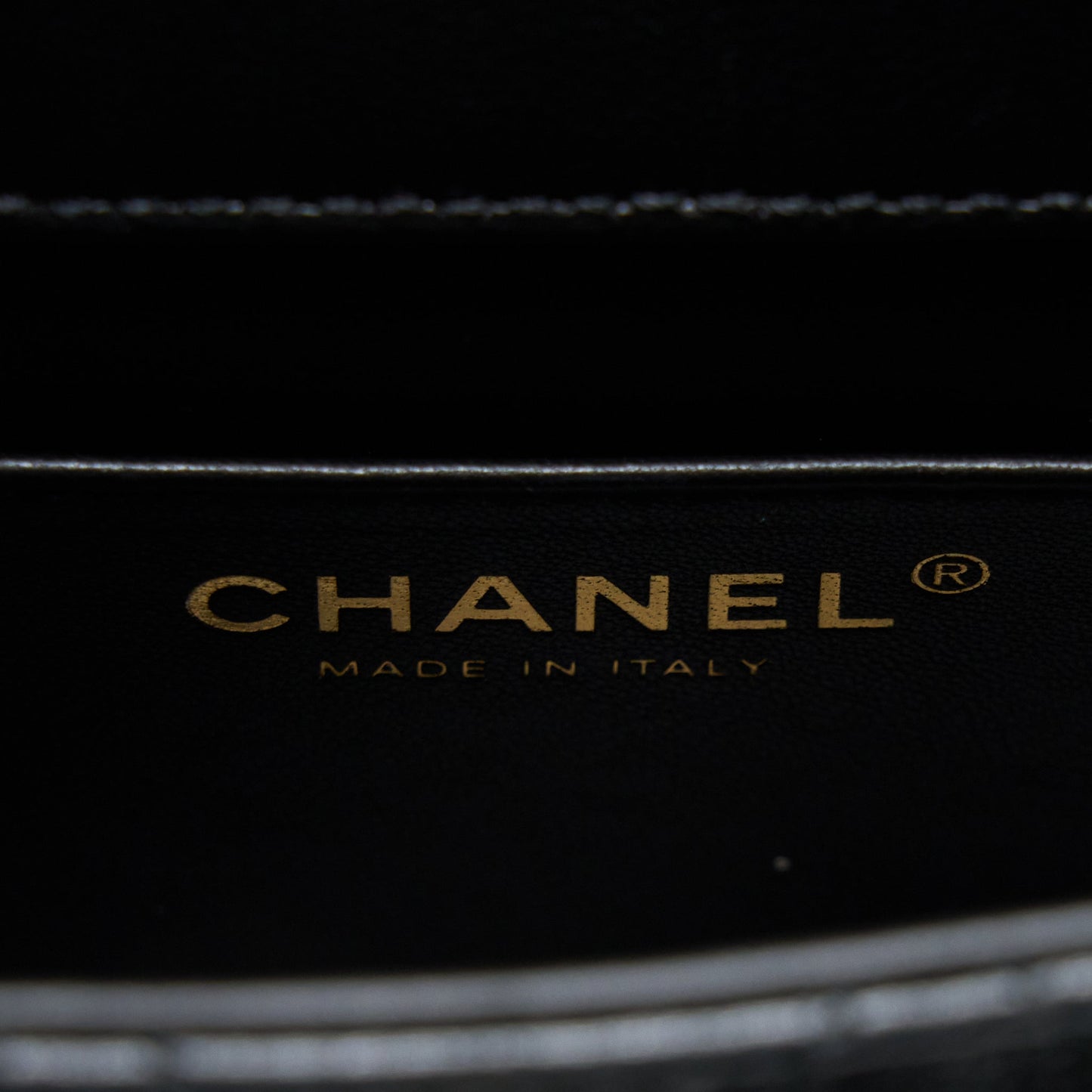 Chanel 22K Retro Classic New Mini Square Flap Bag Goatskin Black (Microchip)