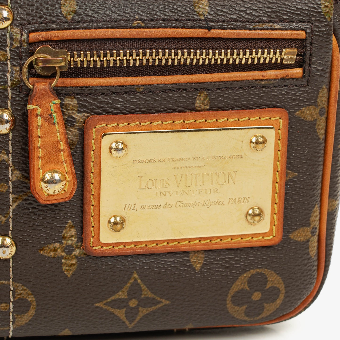 Louis Vuitton Monogram Coated Canvas Riveting Limited Edition Pochette Accessories Clutch Bag