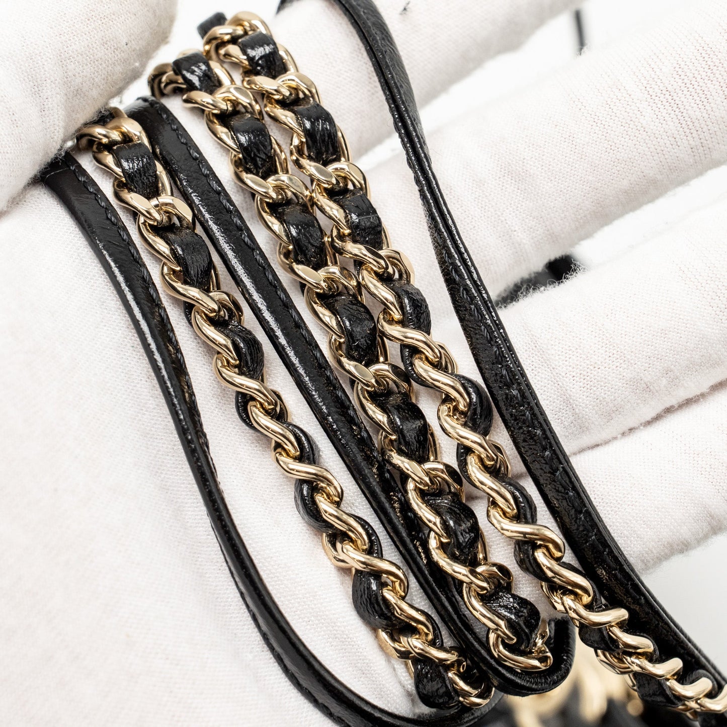 Chanel Mini 31 Bag Shiny Lambskin Black L (microchip)