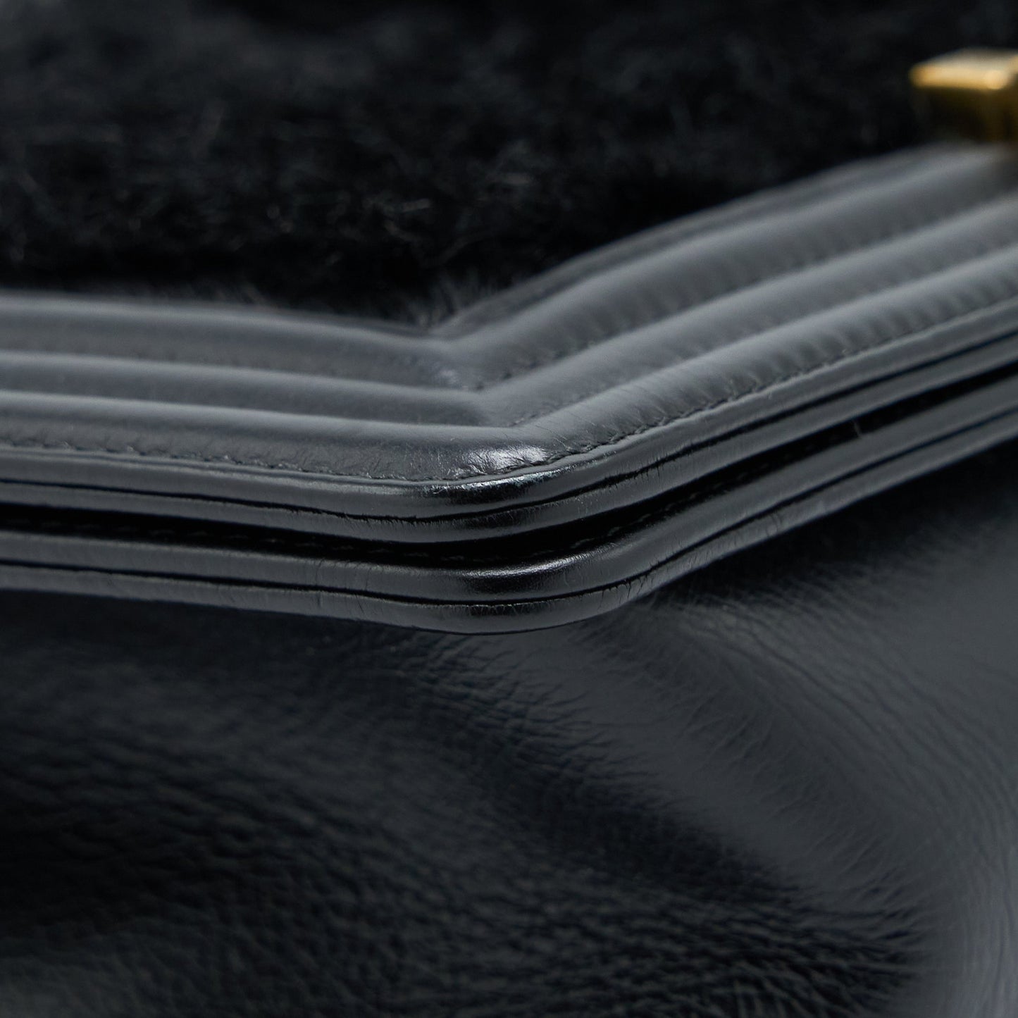 Chanel Medium Boy Bag Goathair/Calfskin Black
