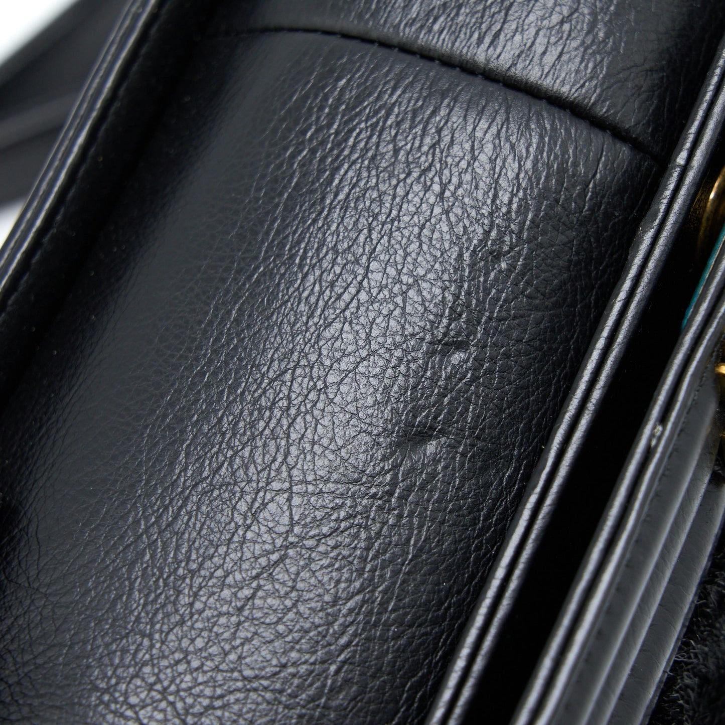 Chanel Medium Boy Bag Goathair/Calfskin Black