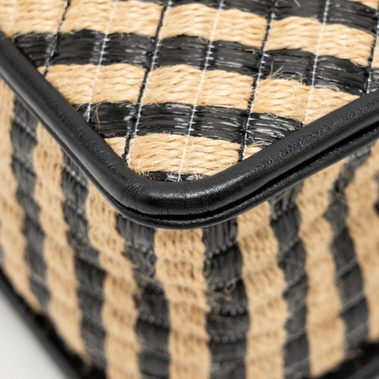 Chanel Urban Jungle Bucket Bag Raffia/Leather Black/Beige L