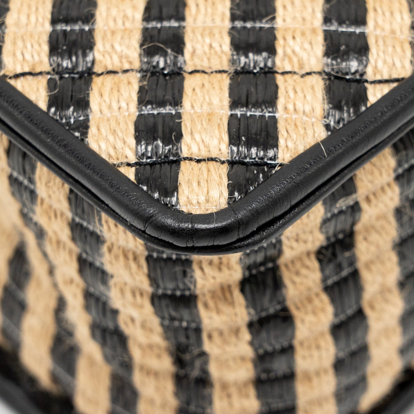 Chanel Urban Jungle Bucket Bag Raffia/Leather Black/Beige L