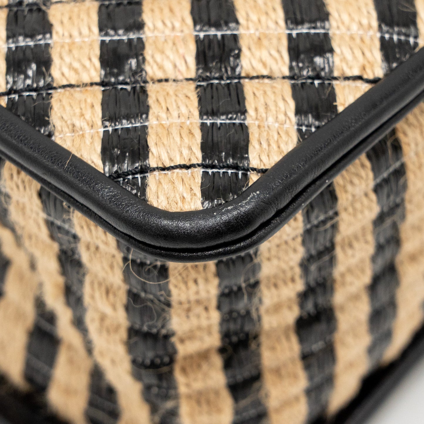 Chanel Urban Jungle Bucket Bag Raffia/Leather Black/Beige L