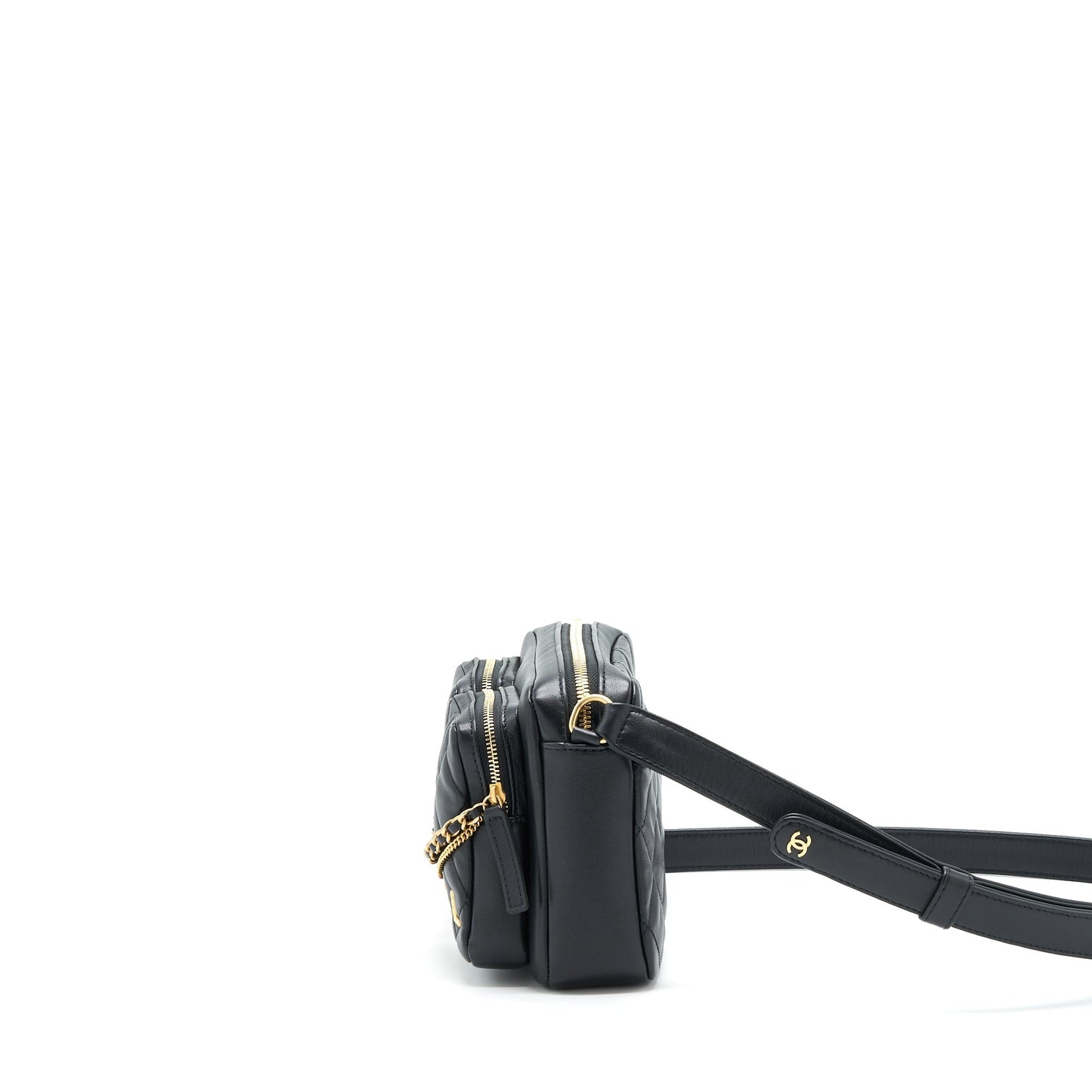 Chanel 22C Camera Bag Calfskin Black (Microchip)