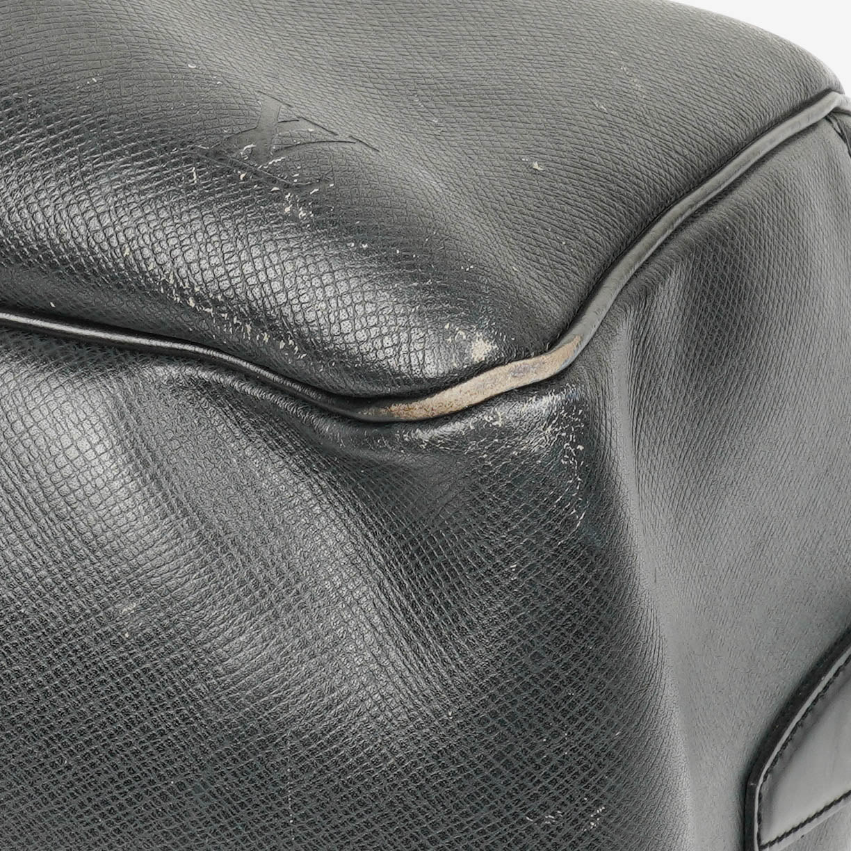 Louis Vuitton Grey Taiga Leather Kendall Keepall Bag