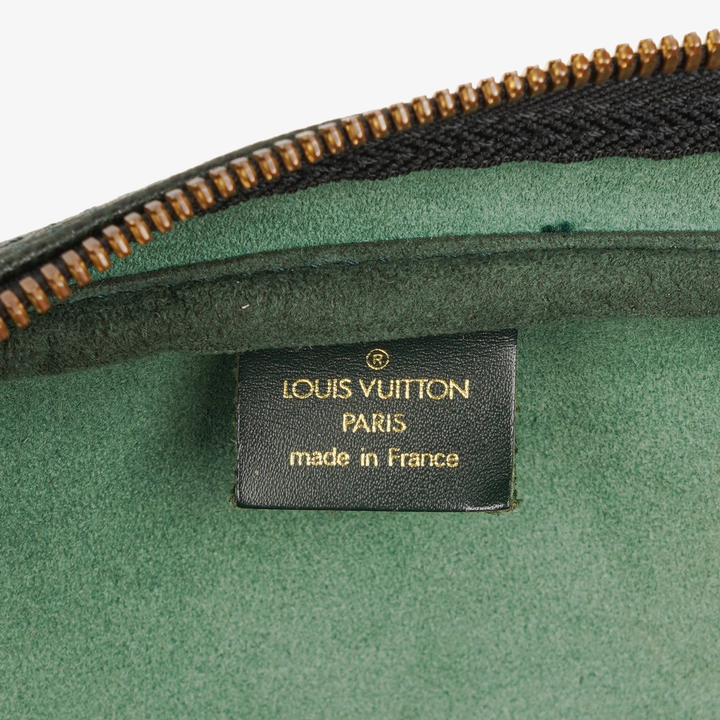 Louis Vuitton Kendall Epicea Green Taiga Leather Bag