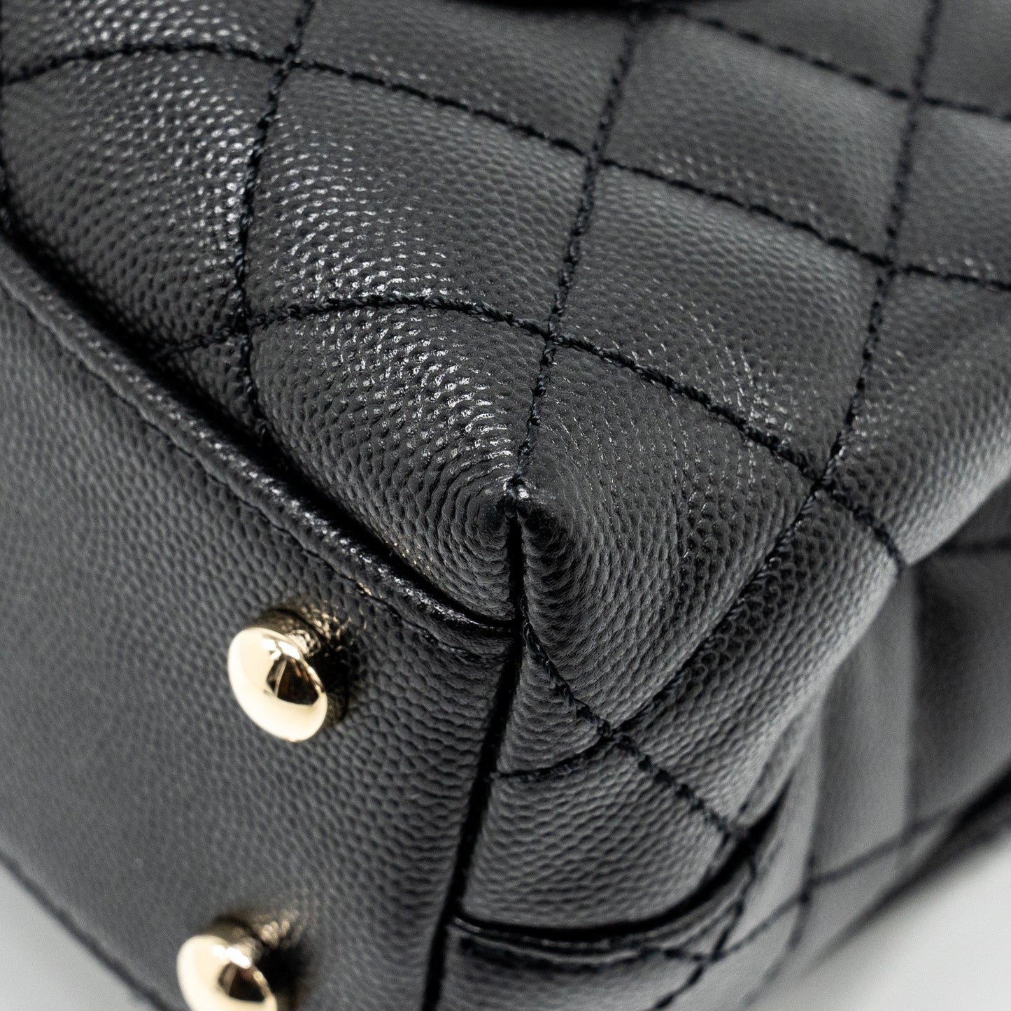 Chanel Small Coco Handle Caviar black L (microchip)