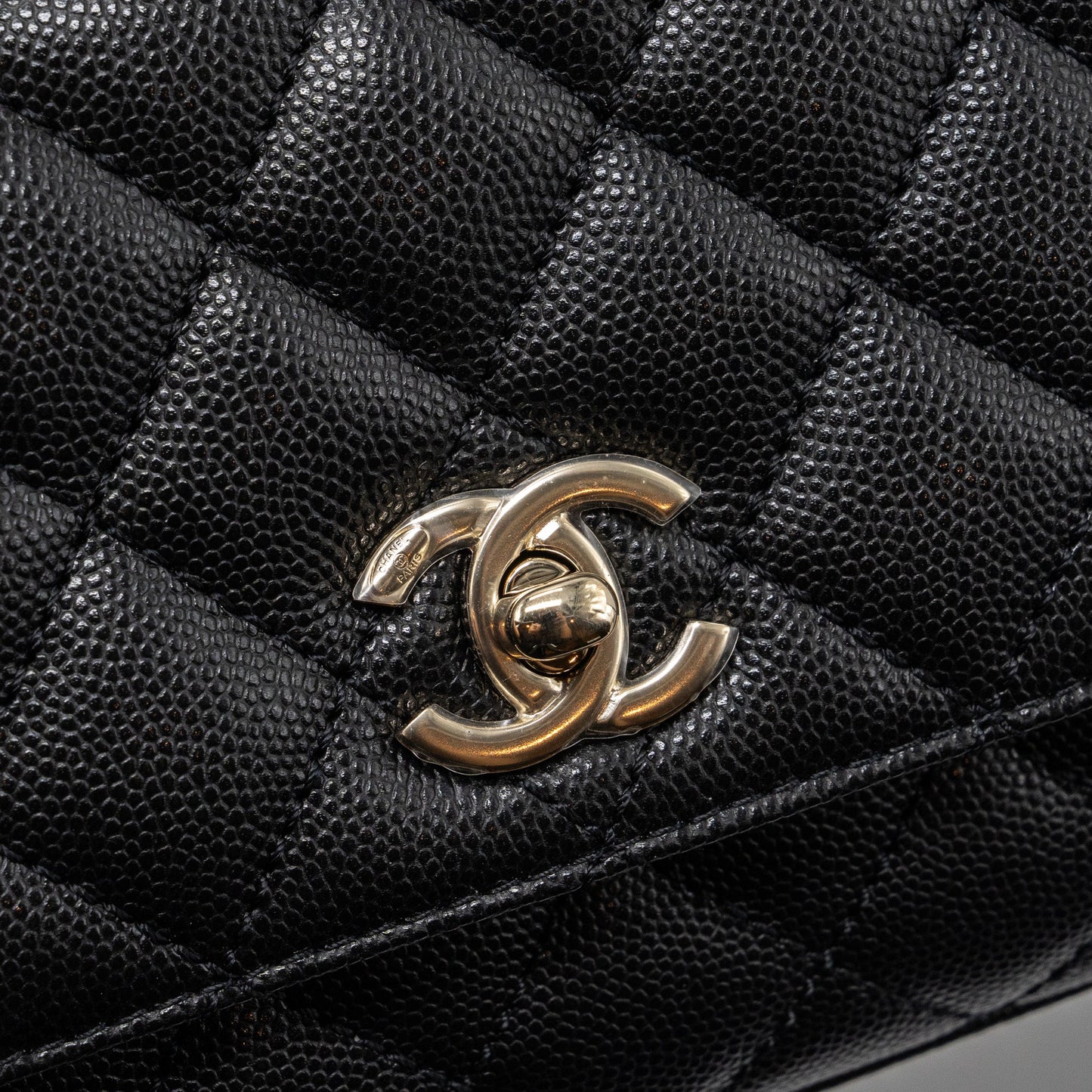 Chanel Coco handle Mini Caviar Black L (Microchip)