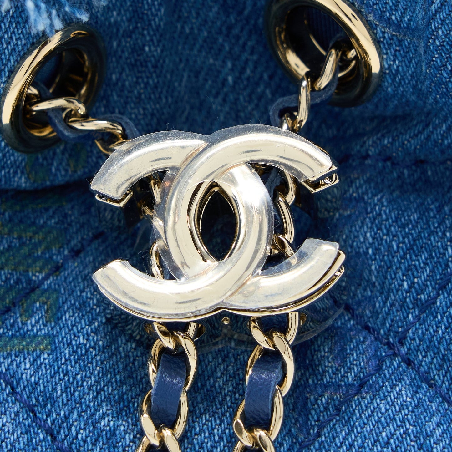 Chanel 22P Small Blue Denim Bucket Bag L (Microchip)