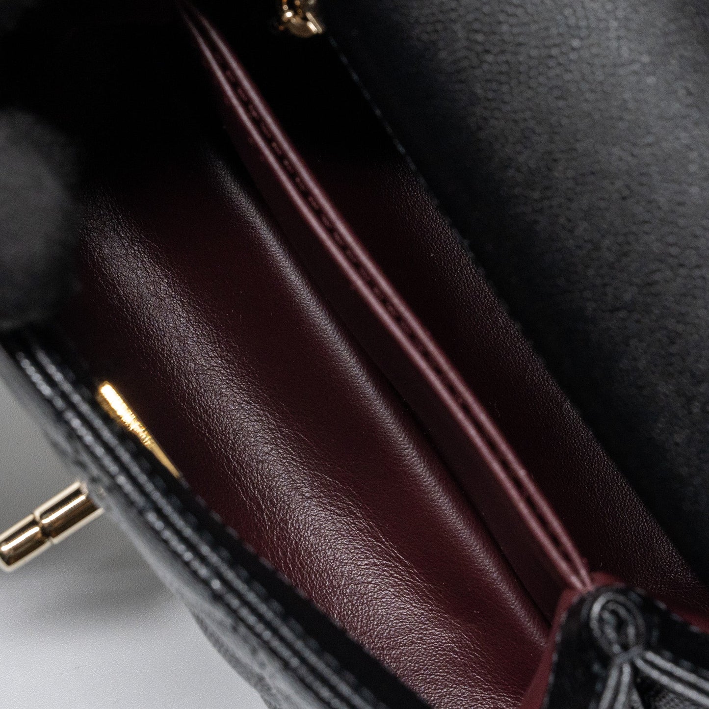 Chanel Coco handle Mini Caviar Black L (Microchip)