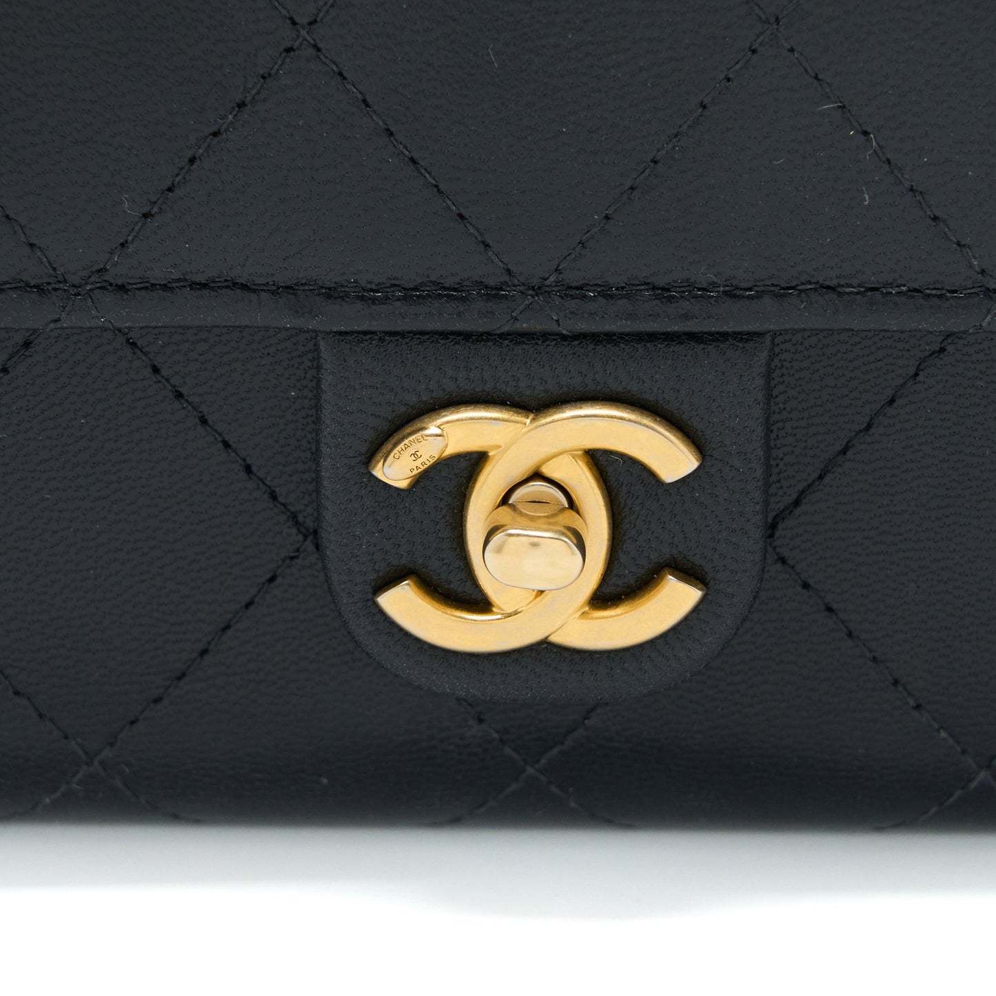Chanel Pearl Flap Wallet on Chain Goatskin Black