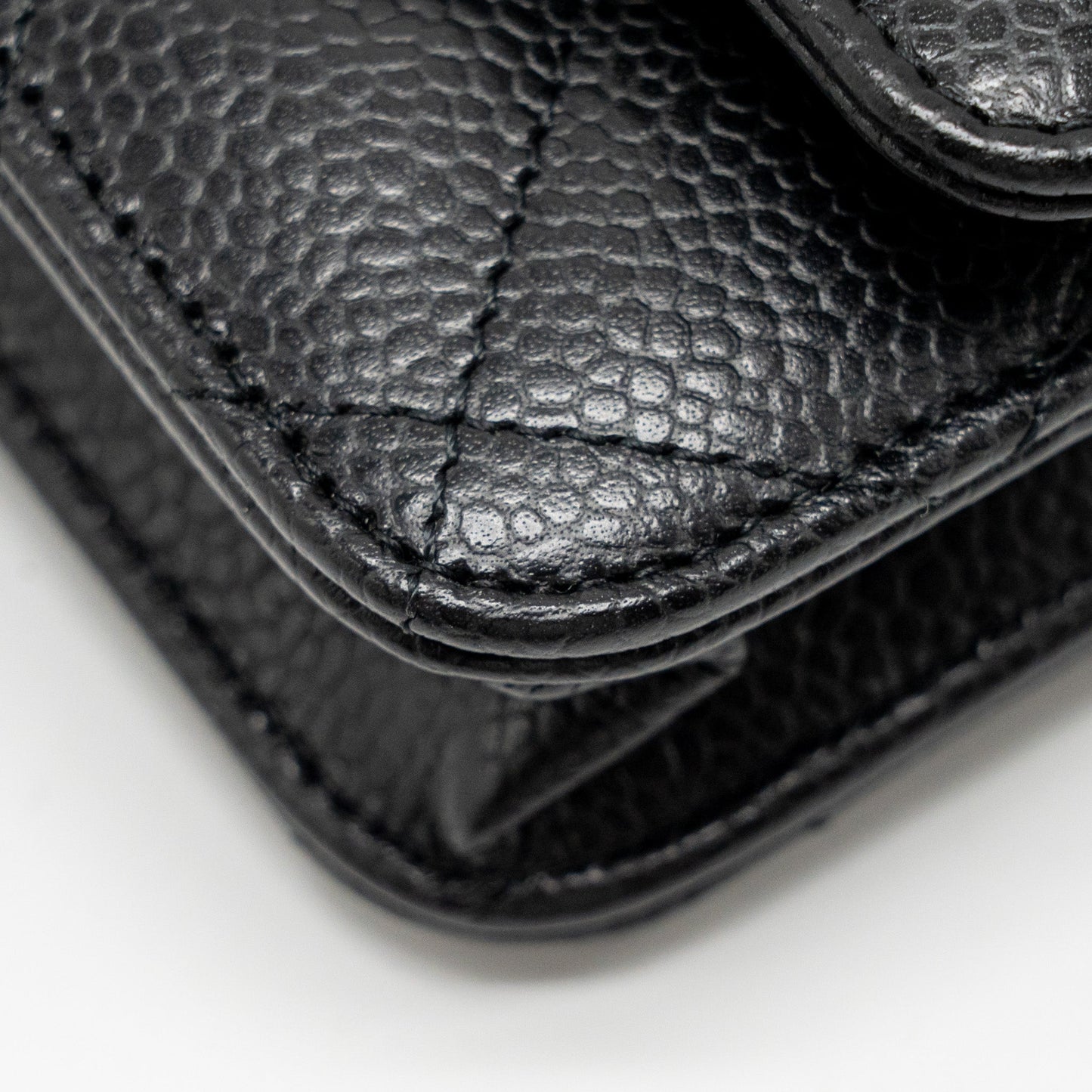 Chanel Classic Wallet on chain caviar black  (microchip)