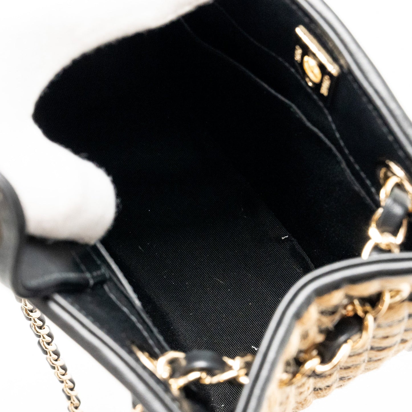 Chanel Urban Jungle Bucket Bag Raffia/Leather Black/Beige L