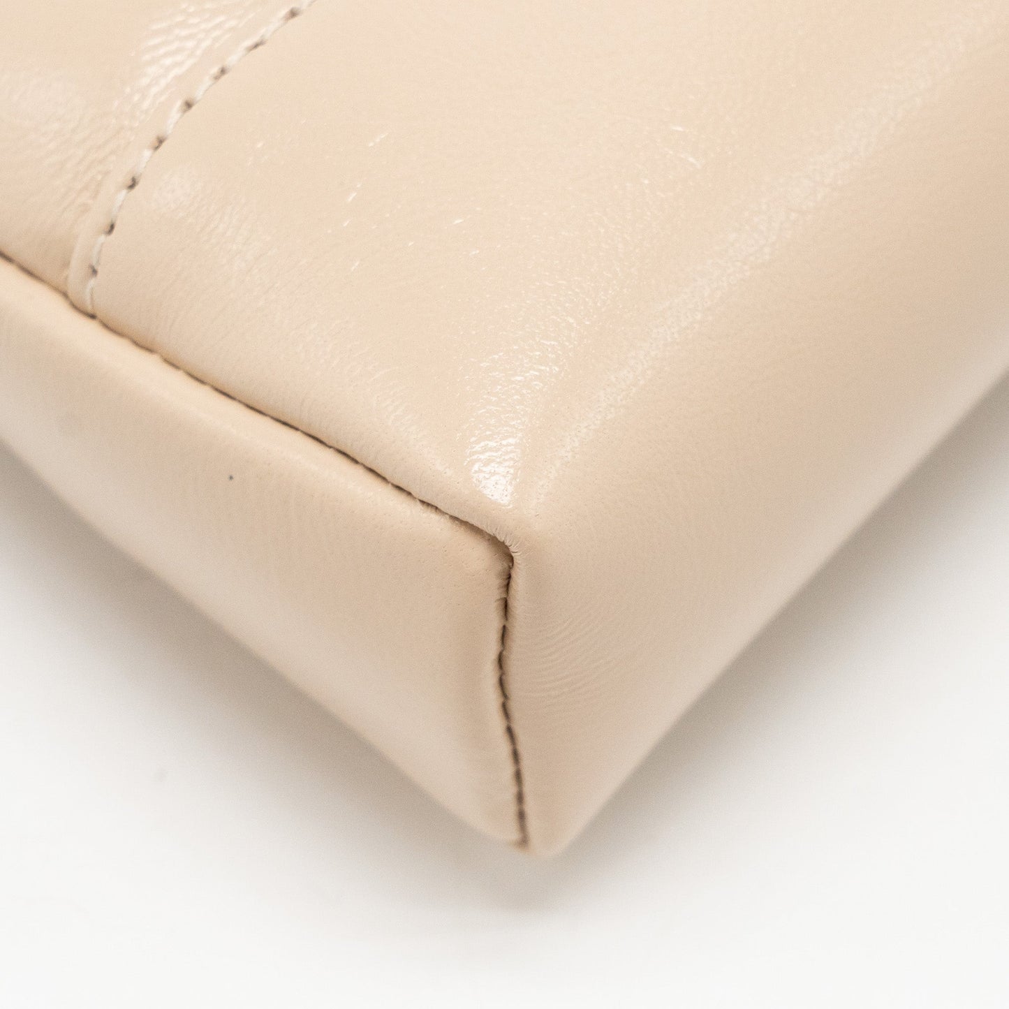 Chanel Mini 31 clutch with chain shiny lambskin light beige L ( microchip)