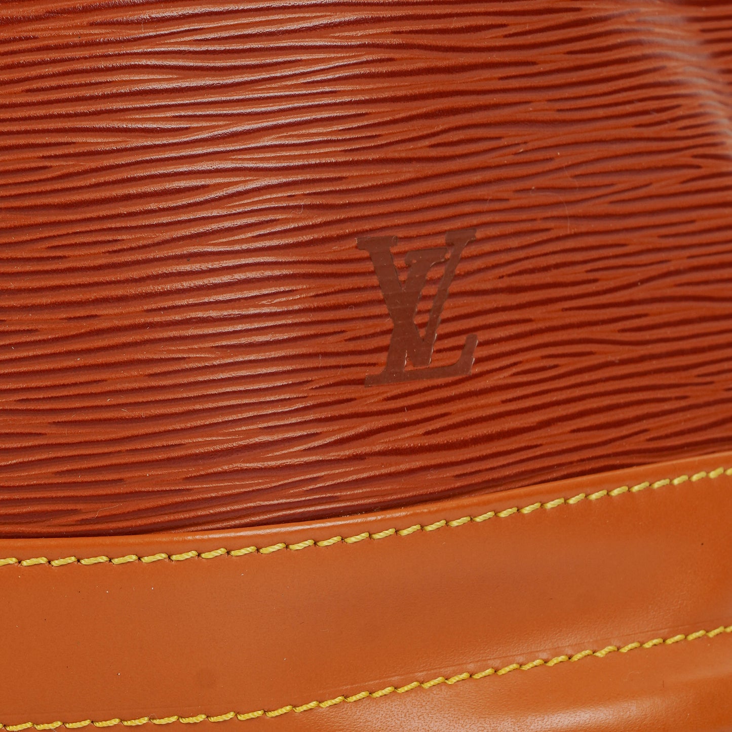 Louis Vuitton Noe Grande Bi - Colour EPI Leather Shoulder Bag