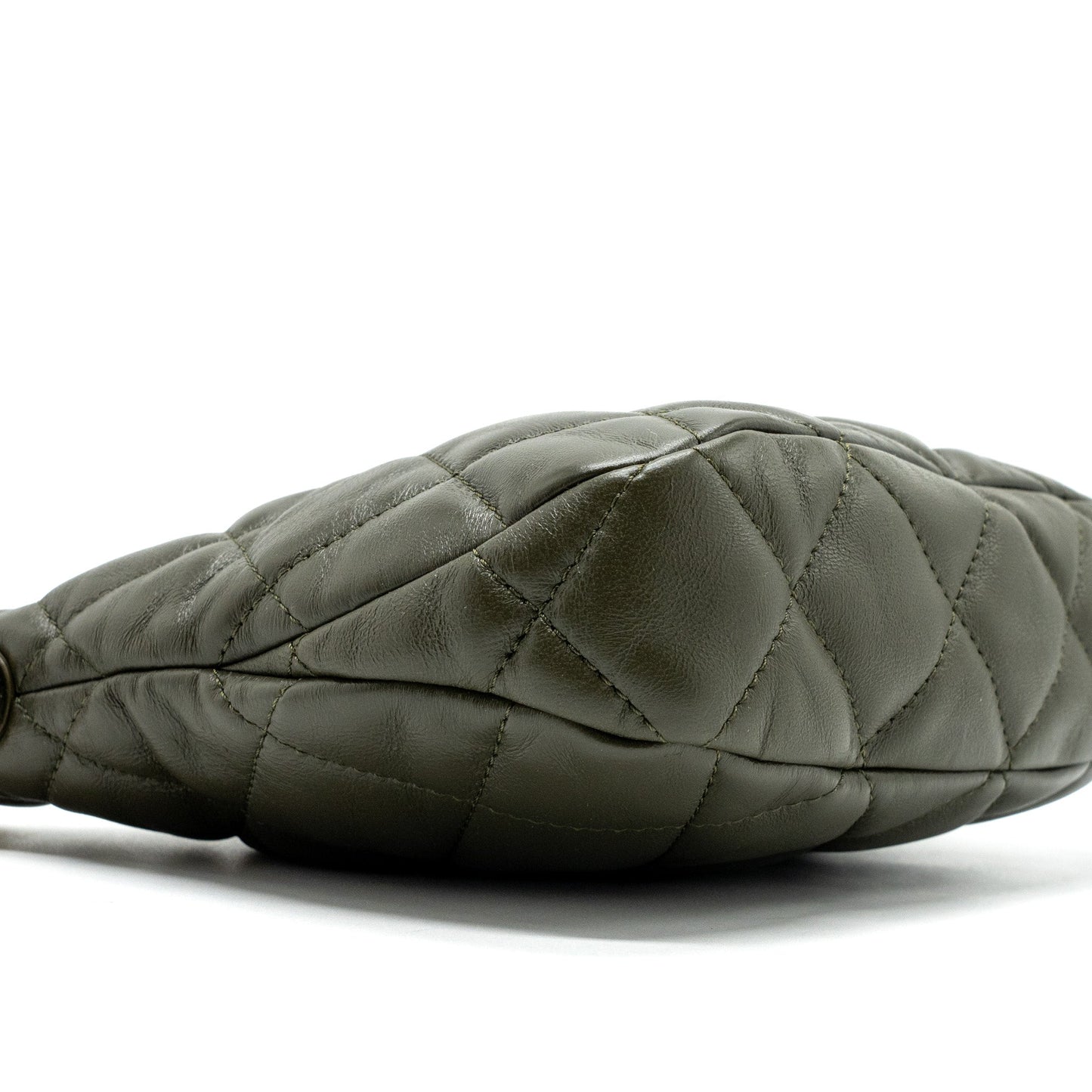 Chanel 22k Hobo Bag Lambskin Green  (microchip)