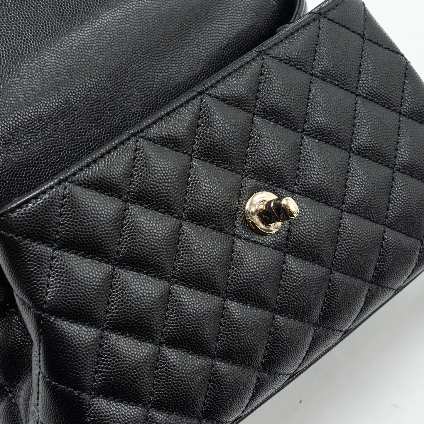 Chanel Small Coco Handle Caviar black L (microchip)